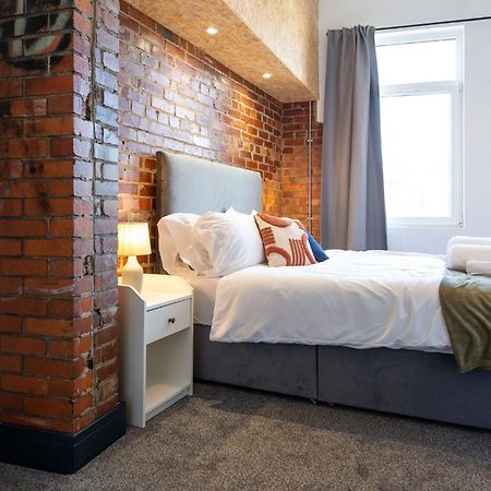 The Kingsway- 2 Bedroom Central Swansea Apartments By Stayright Bagian luar foto