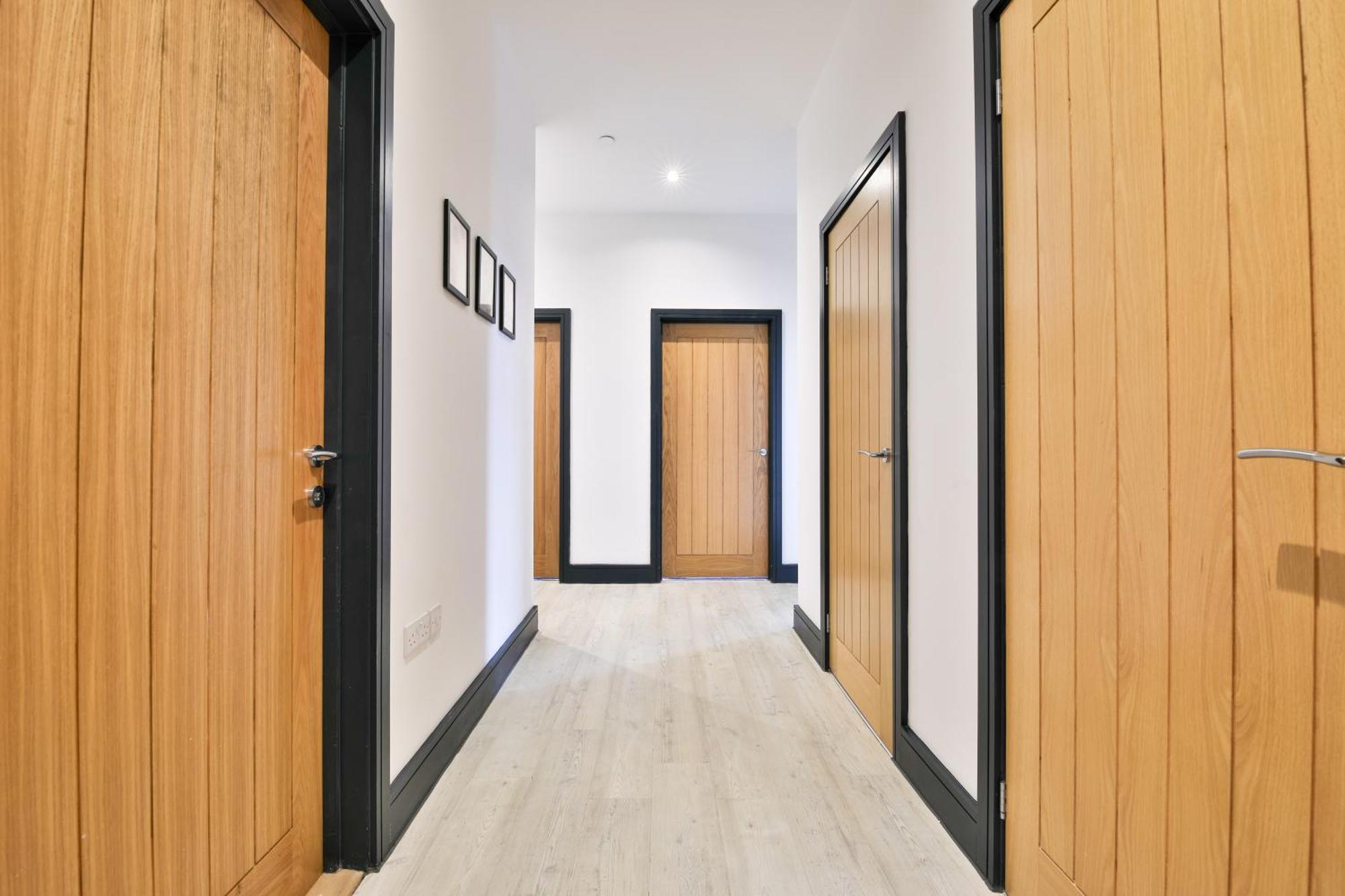 The Kingsway- 2 Bedroom Central Swansea Apartments By Stayright Bagian luar foto