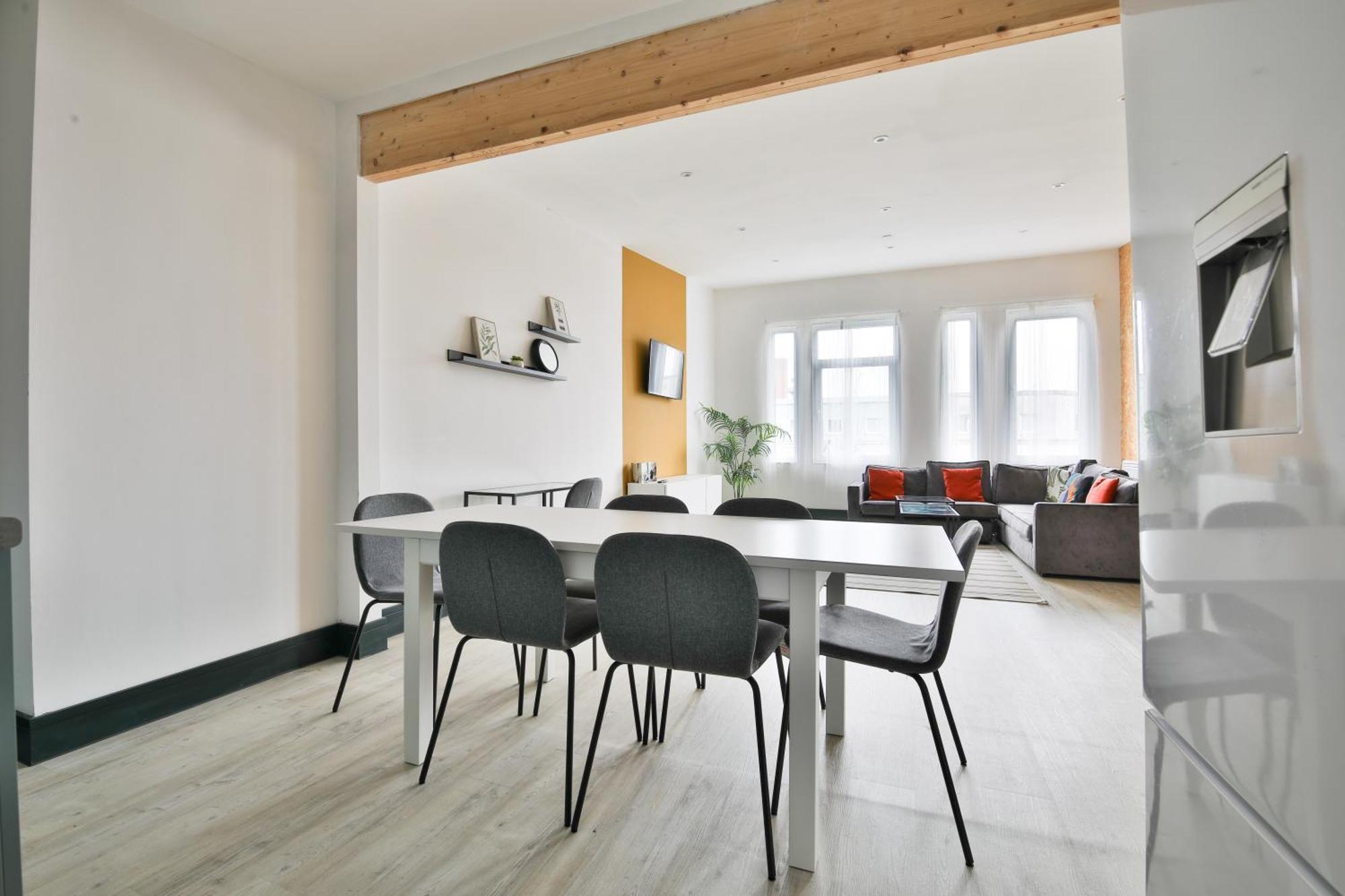 The Kingsway- 2 Bedroom Central Swansea Apartments By Stayright Bagian luar foto