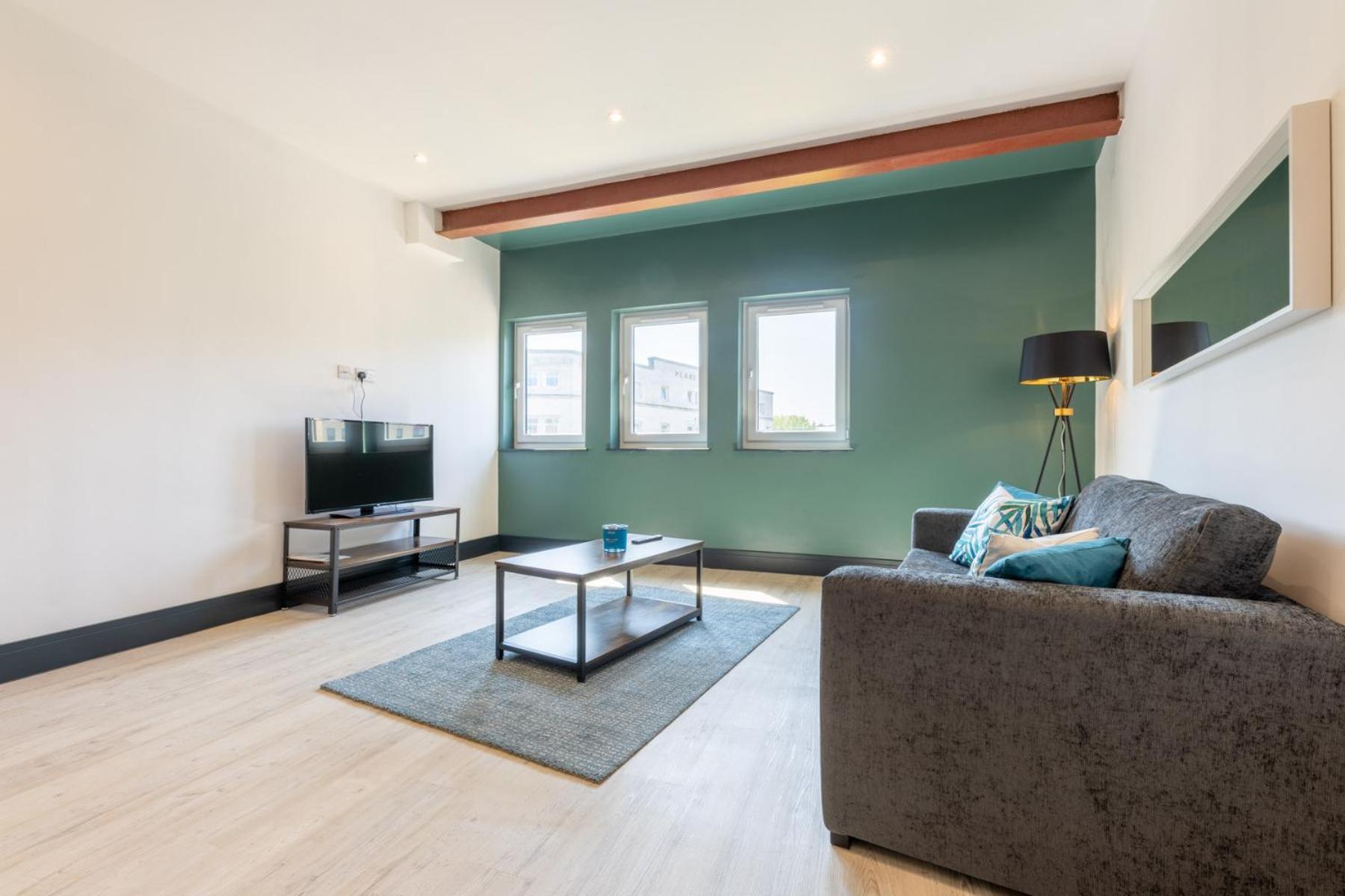 The Kingsway- 2 Bedroom Central Swansea Apartments By Stayright Bagian luar foto
