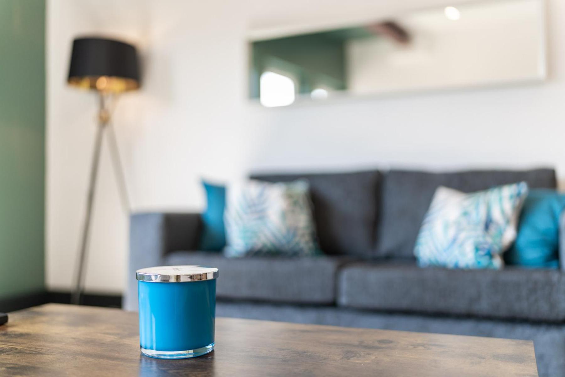 The Kingsway- 2 Bedroom Central Swansea Apartments By Stayright Bagian luar foto